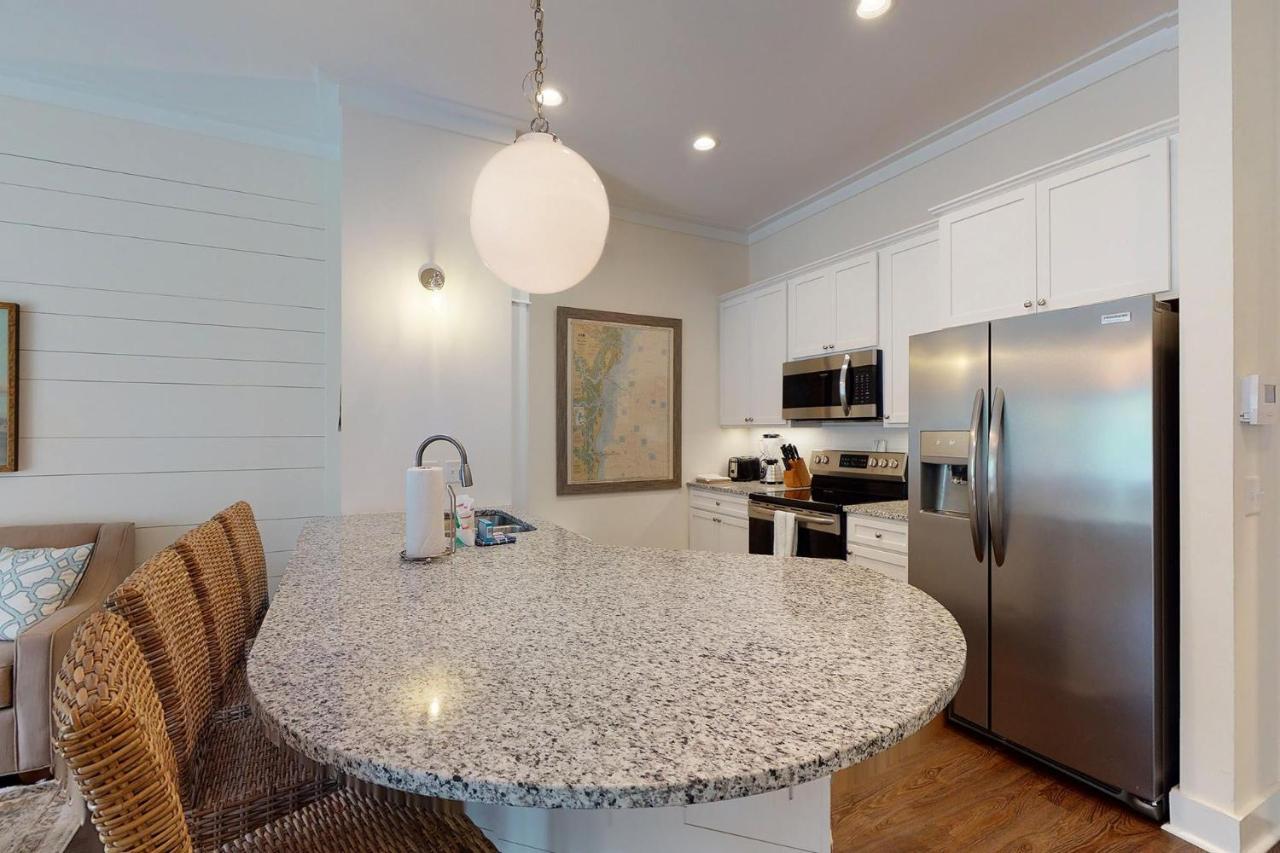 King Suite @ 400 Ocean Suites St. Simons Island Exterior photo