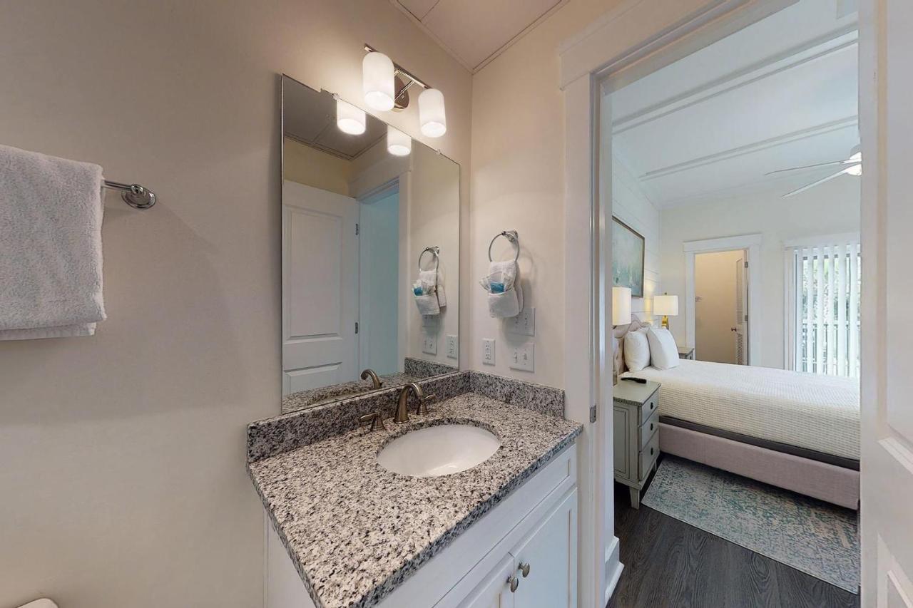 King Suite @ 400 Ocean Suites St. Simons Island Exterior photo